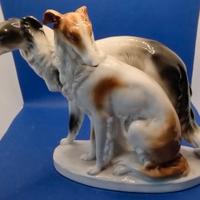 Due levrieri o borzoi vintage in porcellana tedesc