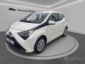 TOYOTA Aygo 5p 1.0 x-cool m-mt 72cv