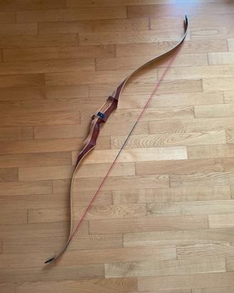 Arco ricurvo monoblocco