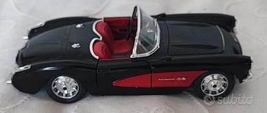 Bburago Chevrolet Corvette 1957 scala 1/24