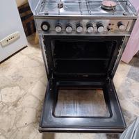 Piano cottura e forno monoblocco