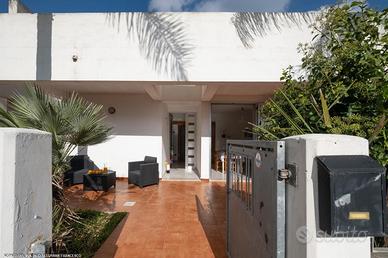 Villetta Indipndente a San Foca Posto Auto Incluso