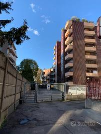 Sesto San Giovanni (Mi) - box auto