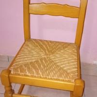 Sedie in legno con seduta in paglia