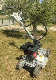 Rasaerba 4 ruote motrici artigliate
