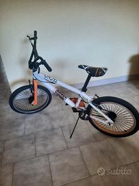 BMX bianca