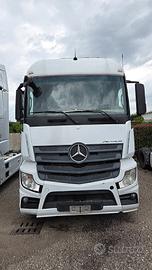 Cabina Mercedes Actros StreamSpace stretta Euro 6