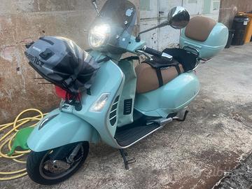 Piaggio Vespa 300 GTS