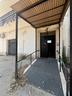 rif-275-intero-stabile-fronte-strada-