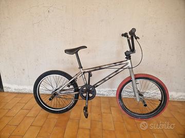 Bicicletta BMX