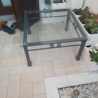 tavolino in ferro battuto