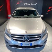 MERCEDES-BENZ A 200 CDI Aut. 4Matic Dark Night Edi
