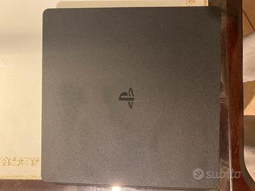 Playstation 4 + giochi+ controller wireless