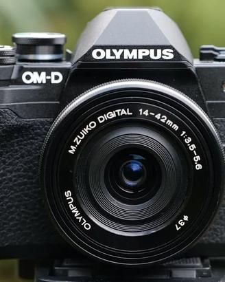 olympus om-d E-m10 mark iv