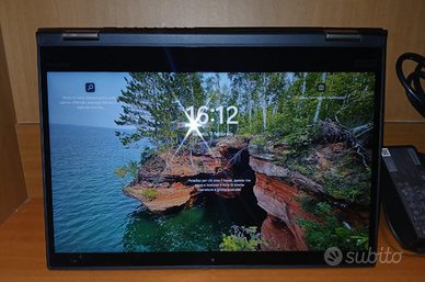 Lenovo Yoga X389 13,3" SSD 256+Ram 8GB Win 11 Pro