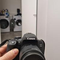 Canon EOS 750D