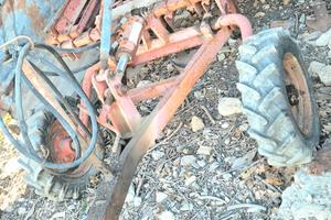 Estirpatore carrellato 