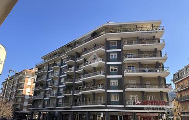 5 LOCALI A COLLEFERRO