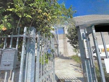 Immobile in asta di 126 m² con 5 locali a Cura Car