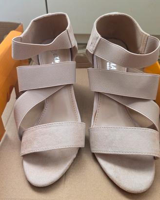 sandali camoscio beige ( disponibile anche nero)