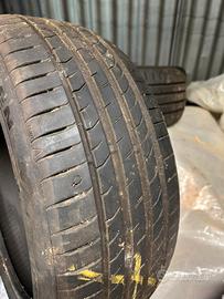 Gomme auto