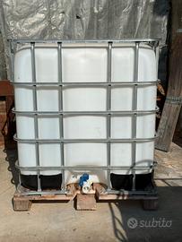 Cisterna 1000 Litri con griglia e pedana