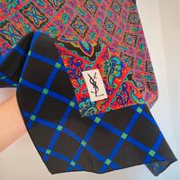 Foulard YSL