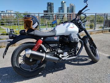 Moto Guzzi v7 special edition