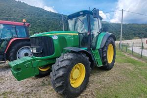 John Deere 6520
