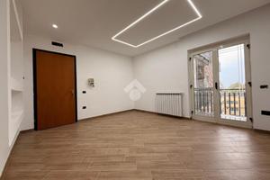 3 LOCALI A CASALNUOVO DI NAPOLI