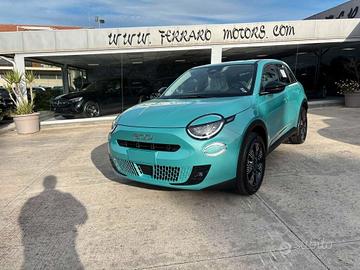 Fiat 600 100 CV Icon 2026 / KM 0 IVA ESPOSTA Tua a