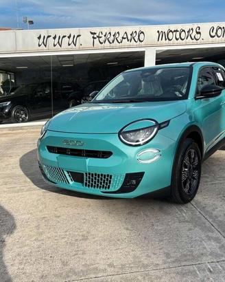 Fiat 600 100 CV Icon 2026 / KM 0 IVA ESPOSTA Tua a