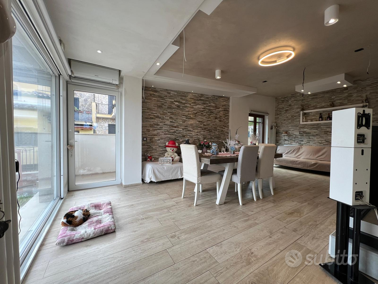Villa esclusiva dotazioni di pregio 349.000 tratt - Vista 2