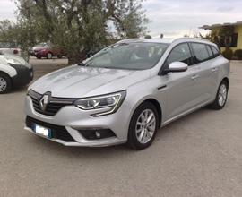 Renault Megane Mégane Sporter Blue dCi 115 CV EDC 