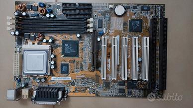 scheda madre ASUS Socket 7