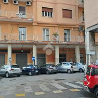 NEGOZIO A CAVA DE' TIRRENI