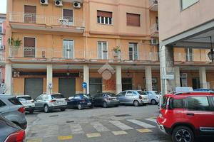 NEGOZIO A CAVA DE' TIRRENI