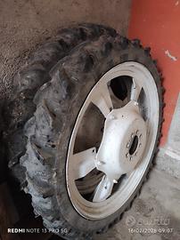 gomme strette per trattore 