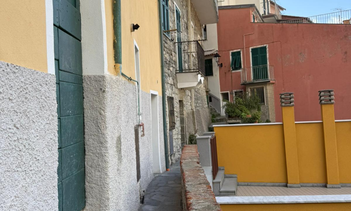 Vendita fondo a Manarola - 24 mq