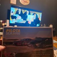 cofanetto pilota in pista