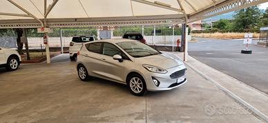 Ford Fiesta 1.1 75cv GPL Titanium ** Navi - Led - 