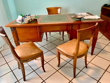 Scrivania artigianale con 1 poltrona e 2 sedie
