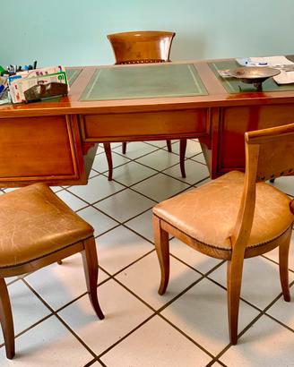 Scrivania artigianale con 1 poltrona e 2 sedie