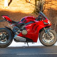 Ducati Panigale v4 