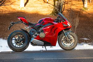 Ducati Panigale v4 