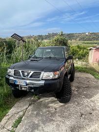 Nissan Patrol y 61