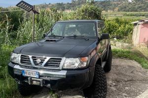 Nissan Patrol y 61