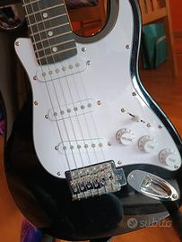 Chitarra elettrica Eko S100 con accessori vari