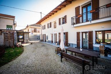 CASA SEMINDIPENDENTE A VOLVERA