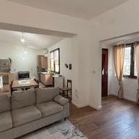 Trilocale con Giardino e Terrazza a Domusnovas